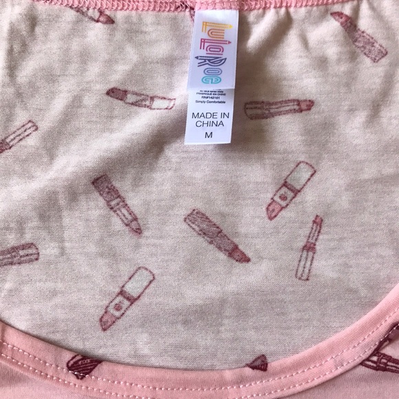 LuLaRoe Classic T - Picture 5 of 5